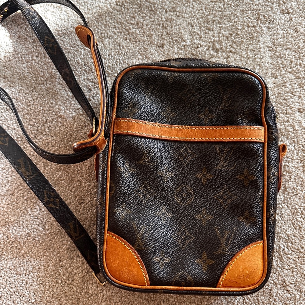 Louis Vuitton side bag